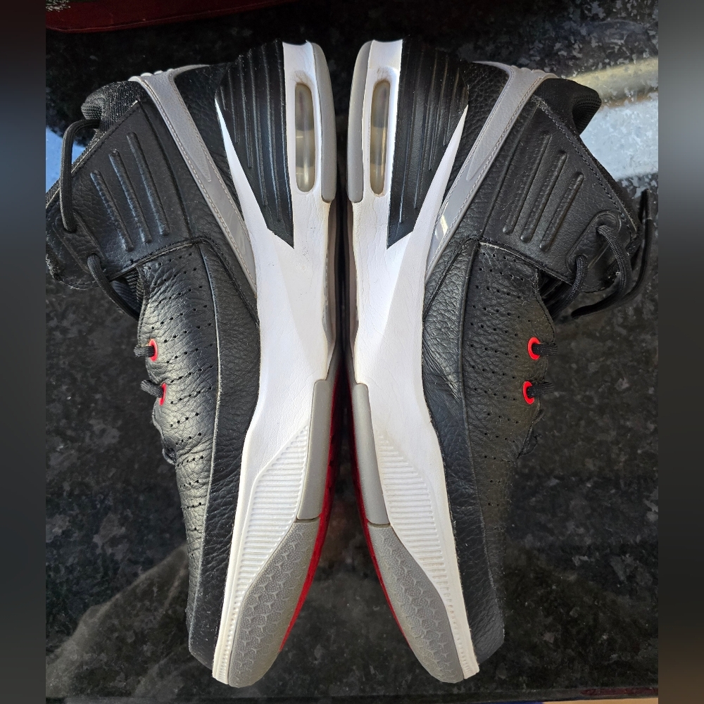 Jordan Max Aura 5 (Black/White/Grey mens 10.5 - Picture 9 of 11
